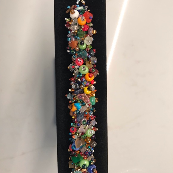 🎉HP🎉Gorgeous artisan beaded bracelet - Picture 2 of 10